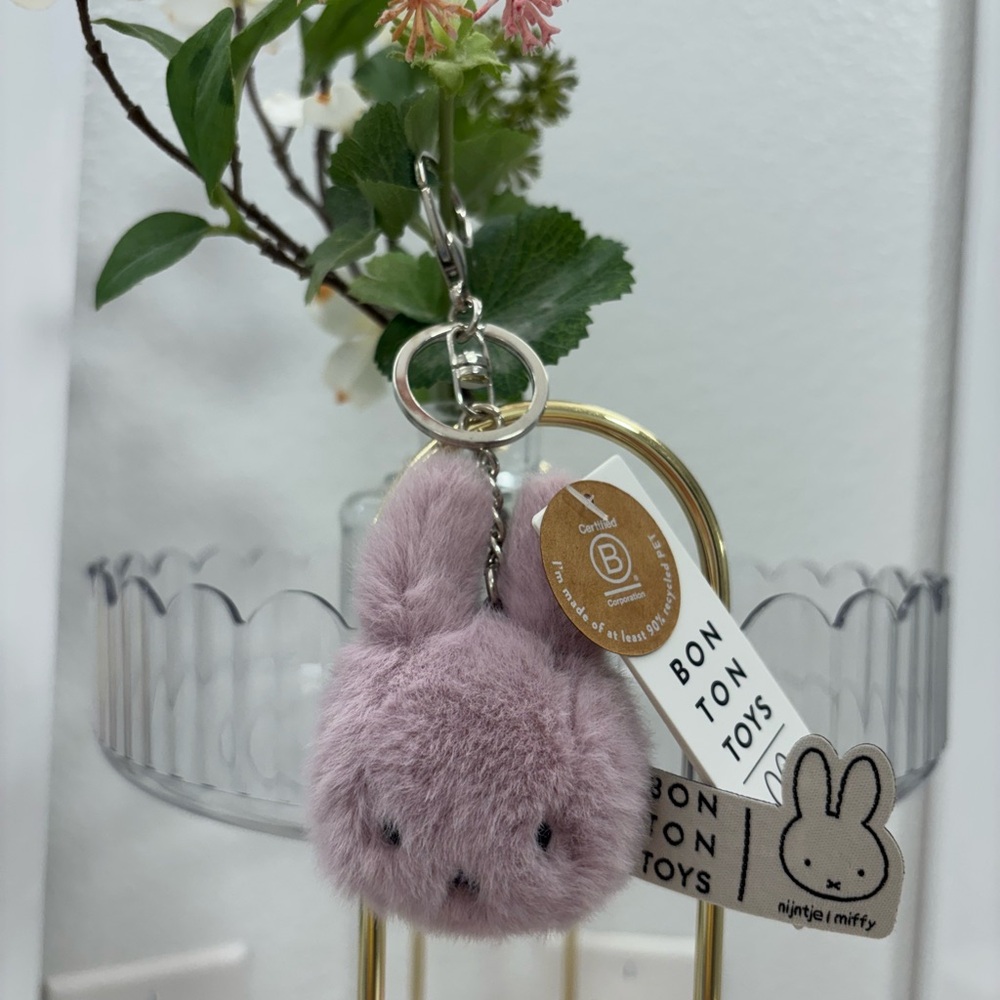 Miffy๐ฐ๐Fluffy Lavender Keychain - Picture 3 of 6